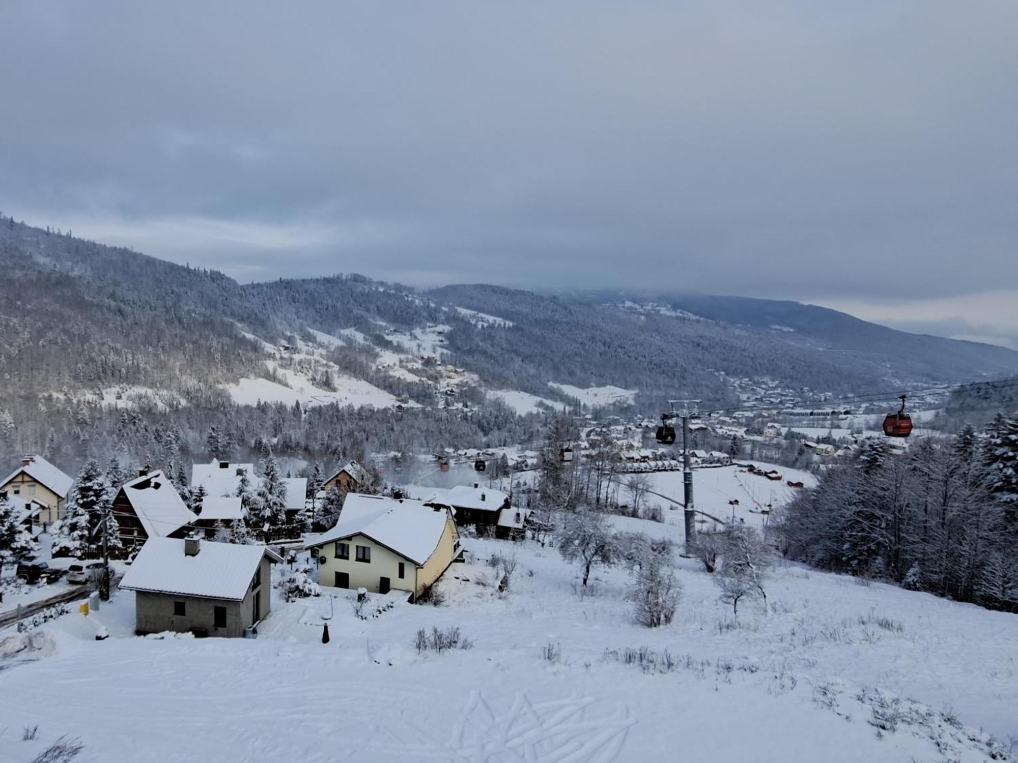 Owysoko - Apartamenty Z Widokiem 200 M Od Tras Szczyrk Mountain Resort Exterior photo